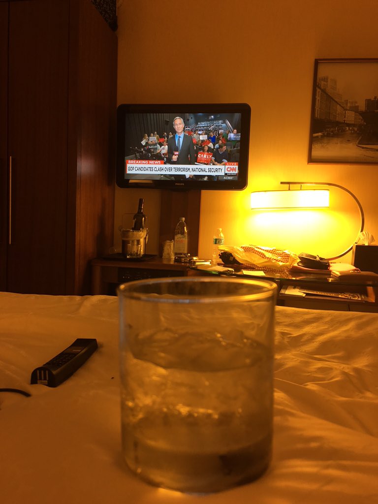 mirandali's tweet photo. How I watch the #GOPDebate while texting with @jaredmb05 @MeghanMcCain and @andydean2014 - LOTS of wine! https://t.co/x9JO0fBdZ1