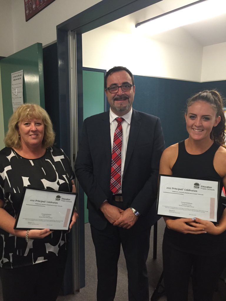 HoxtonParkPS's tweet photo. Congratulations to @CathieCircosta &amp; @SamanthaLynne72 for their award winning work in @cometlunar https://t.co/U6l6toAsBz