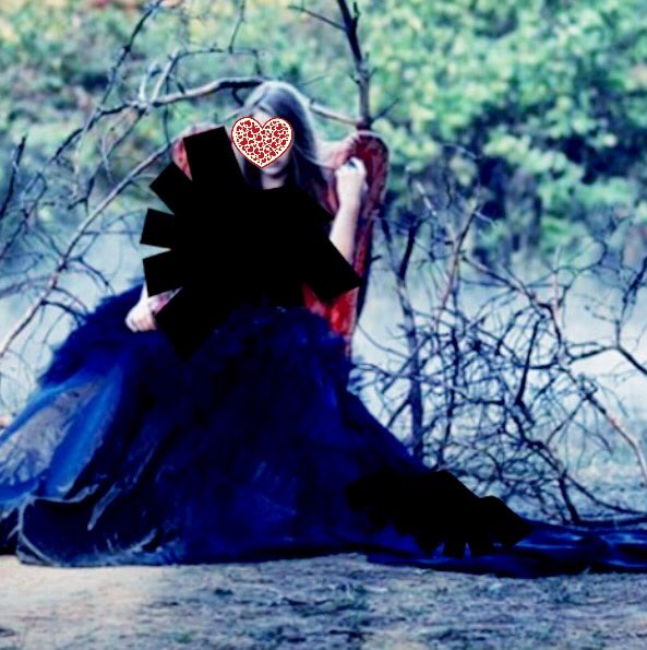 H_M_15_'s tweet image. لاصـار جرحي من الأحباب ياتيني
غمضت عيني وقلت لصاحبي تسلم