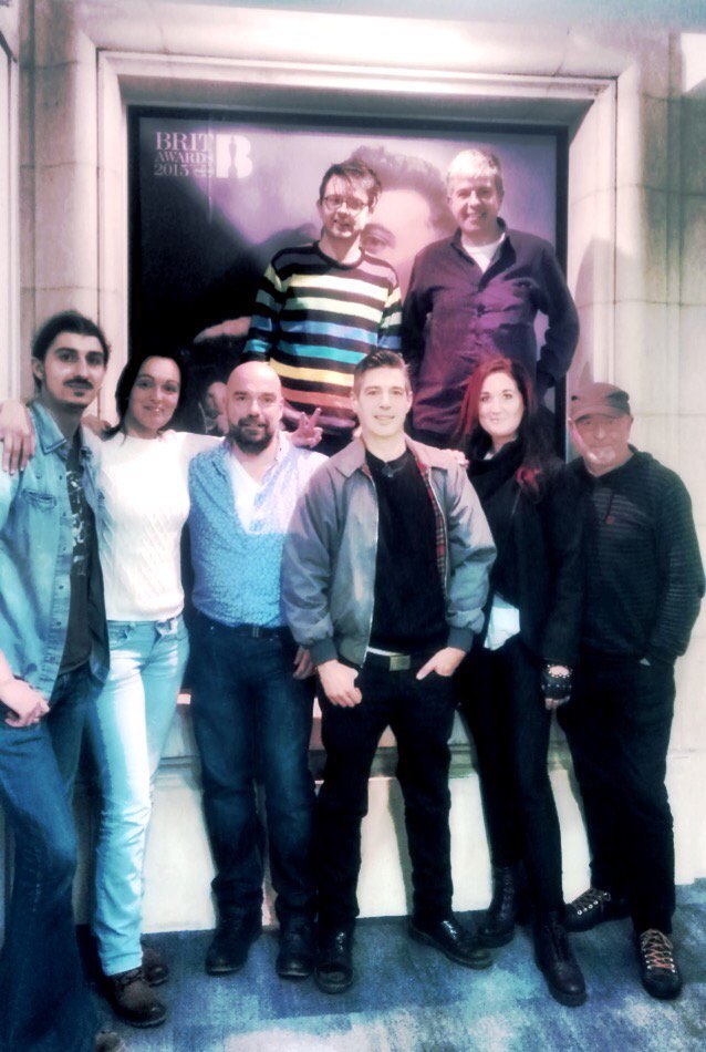 BritSync's tweet photo. Oh hey team #britsync @bpi_music https://t.co/IZXMzmK6t8