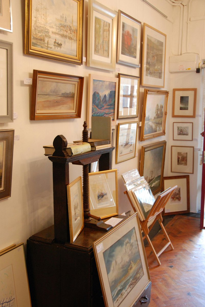 irelandarthouse's tweet photo. RT Tyne_FineArt The gallery is open 5-7pm tonight LinskillCentre for original #art & #ceramics #NShields #Tynemouth https://t.co/LjEckTXF1Z