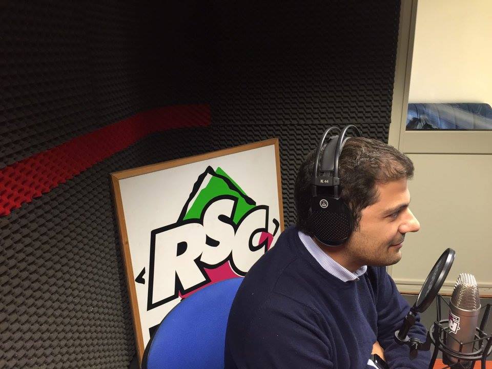 Ieri ho avuto il piacere di presentare l'evento SmartHack2015 su <a href="/RSC_Catania/">RadioStudioCentrale</a> 
smarthack.eu.