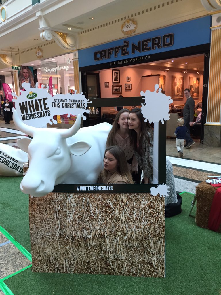 PorteusVicky's tweet photo. Come and see us at the Trafford Centre!  #whitewednesdays https://t.co/SkG0WbbFGN