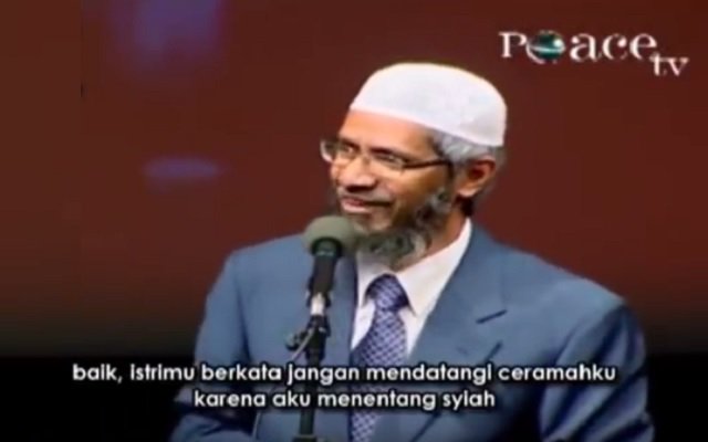 BersamaDakwah's tweet photo. Istriku Syiah, Melarangku Mendatangi Ceramah Dr Zakir Naik https://t.co/x6SLDR44O5 https://t.co/cGPJ8LcYL9