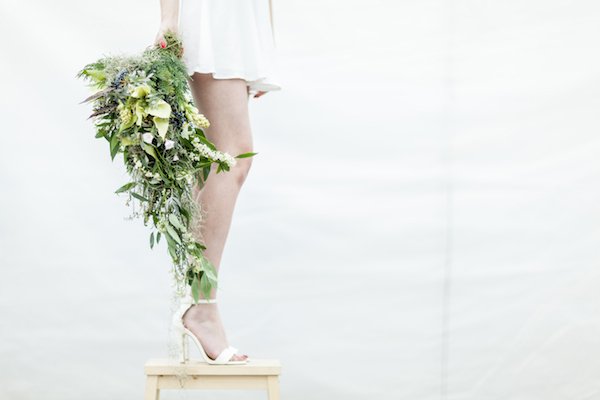 On Flowerona : 5 Beautiful poinsettia bouquets flowerona.com/2015/12/weddin… (Bouquet by @JayArcherBlooms )