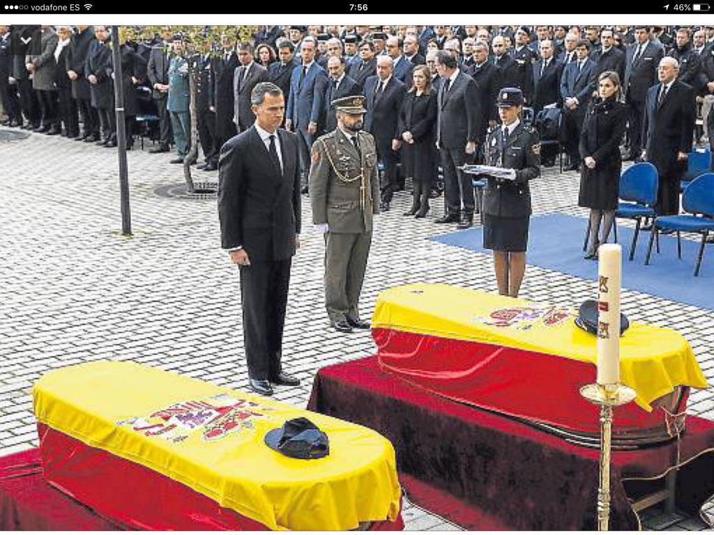 MasterEventsM's tweet image. Ordenació lineal de la presidència #ProtocolOficial #Presidències #Ordenació #Precedències #ActesOficials