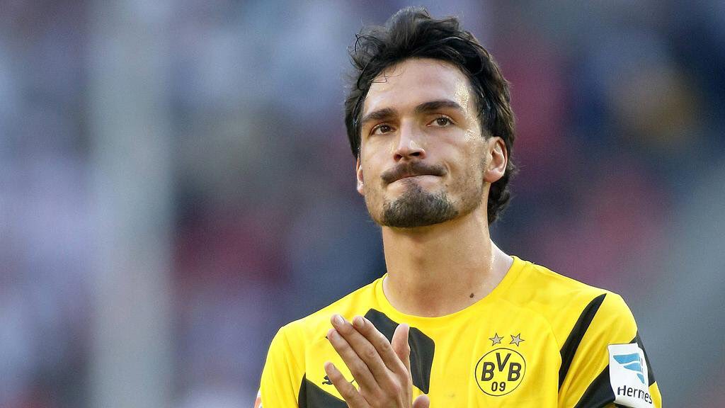 Happy 27th Birthday to World Cup winner and captain Mats Hummels. 