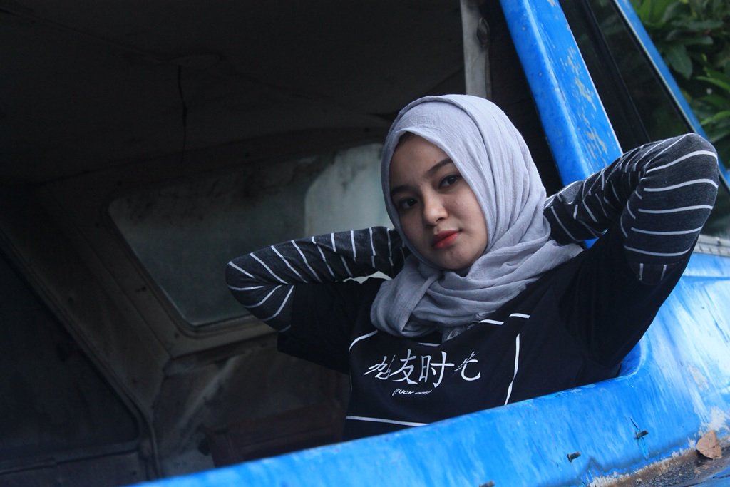 Available male tees 
Code : Es.014.ts
Size : S M L
Price : 120k