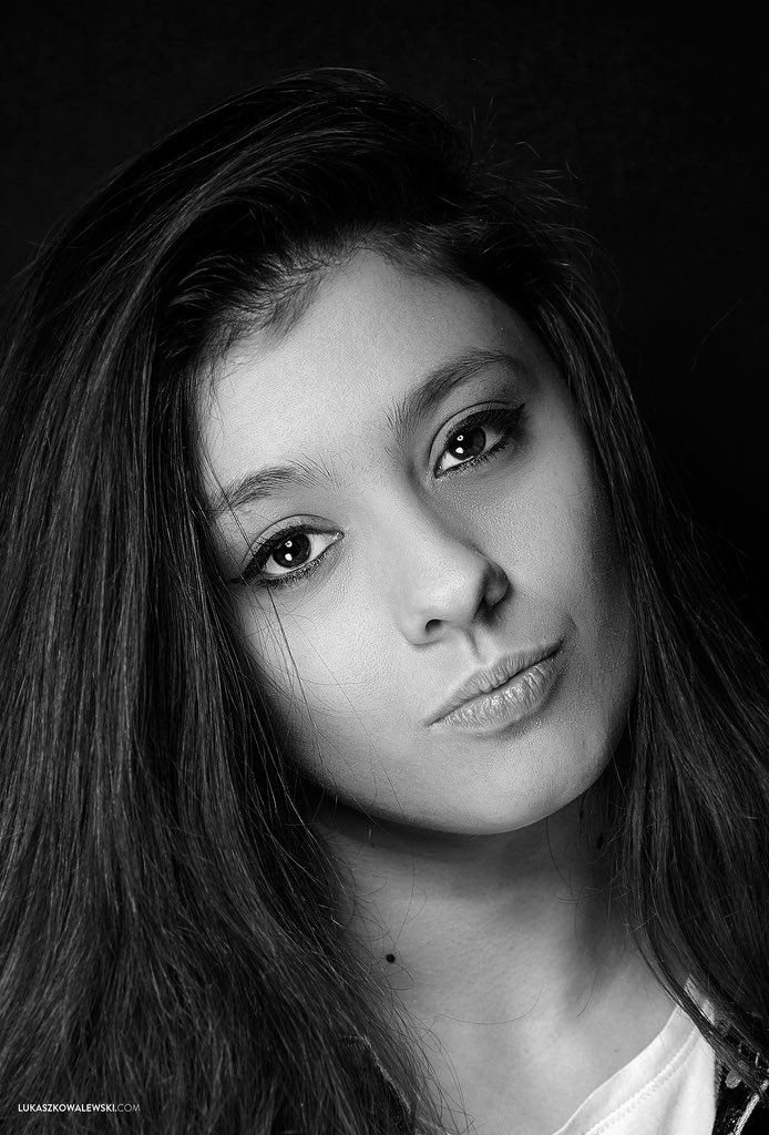 maxwebpl's tweet image. Last beauty.. #beautydish #photo #nikon #d810 #bw #portrait #portraitphotography