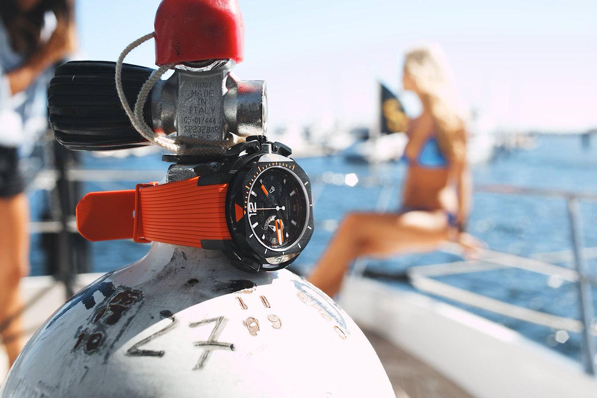 RichTime14's tweet photo. Clerc Hydroscah Central Chronograph в своей привычной среде 😉@clercwatches #clerc #richtime #hydroscaph #chronograph https://t.co/OyGUbPF6Of