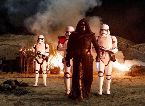 Tycho_fan's tweet photo. Bueno, ya lo puedo decir claramente: #StarWarsElDespertarDeLaFuerza es excelente. Crítica: https://t.co/sRB1HZroF2 https://t.co/Pu7h7XErzx
