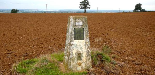 OrdnanceSurvey's tweet photo. Top 10 blog stories of 2015 https://t.co/2OStVgwq7g #colouringin #trigpillar #mapsymbols #blitzmap https://t.co/8tWpAvjMzr