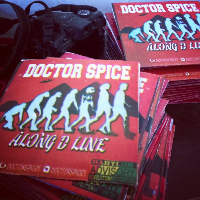 _iExcel's tweet image. Doctor Spice nails it again with his latest single #WAANPARTY..y'all should hit the link 
my.notjustok.com/track/53408/dr…