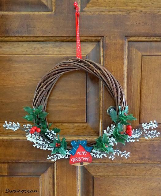 swanocean's tweet photo. Christmas door wreath-Χριστουγεννιάτικο στεφάνι πόρτας https://t.co/kTeSxhljFy https://t.co/k4KTD9SOpl https://t.co/HhX380ZC3U