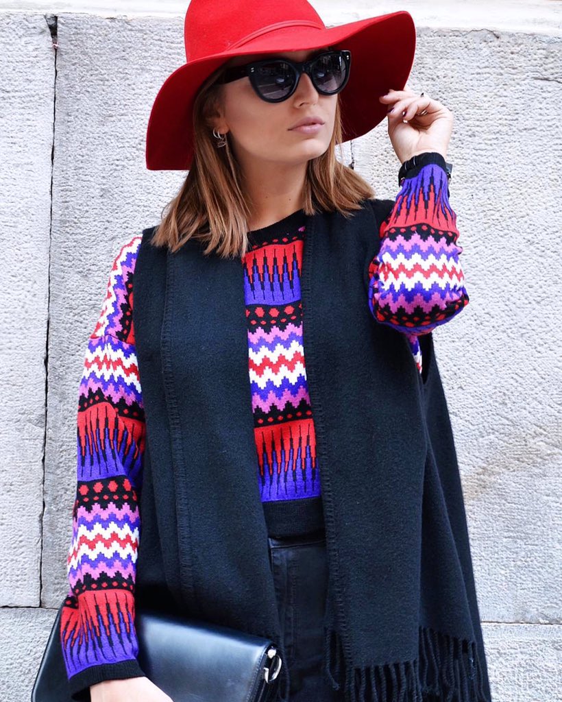 SeventyOfficial's tweet photo. Stunning @lapetiterobinoire wearing a #poncho by #Seventy 
#lookoftheday #myseventystyle https://t.co/OJLKrbunXm https://t.co/YYQcXBDYwN