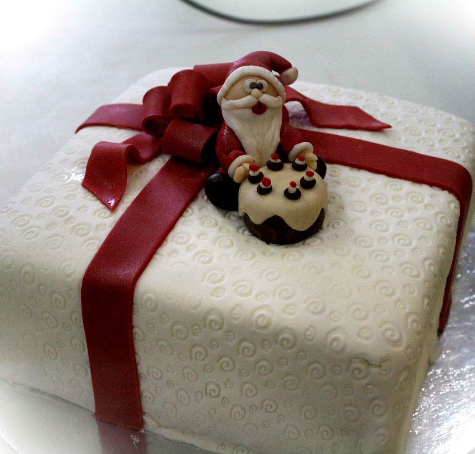 simocakedesign's tweet image. cosa ci sarà sotto l'albero a #Natale? @mendone @fleursderen  facebook.com/pasticceria-La…