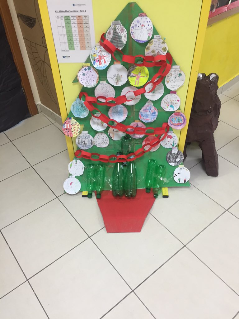 OnyxWSO's tweet photo. #recycled #festivetree #competition π #EcoFriendly #GoOnyx https://t.co/n1IcXKW94T
