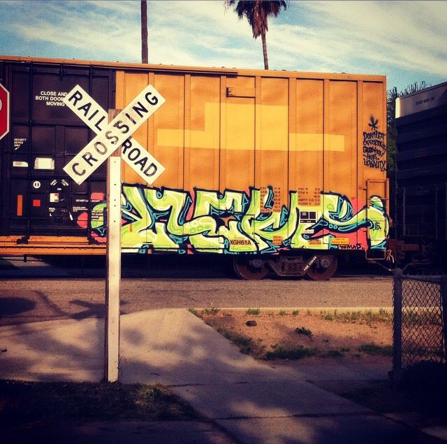 graffbuilderapp's tweet image. #lucks stomps trains. He's a collaborator on the project and a top tier dude. #graffiti #freights #freightgraffiti