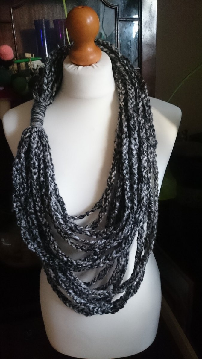 QwerkyD's tweet photo. Brand new! Chunky crochet chain scarf in lovely black grey and white! #crochet #SmallBusiness #EtsyGifts https://t.co/vPl98pEyFU