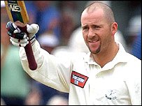 Happy birthday to former & all rounder Craig White, have a good one chalky! 