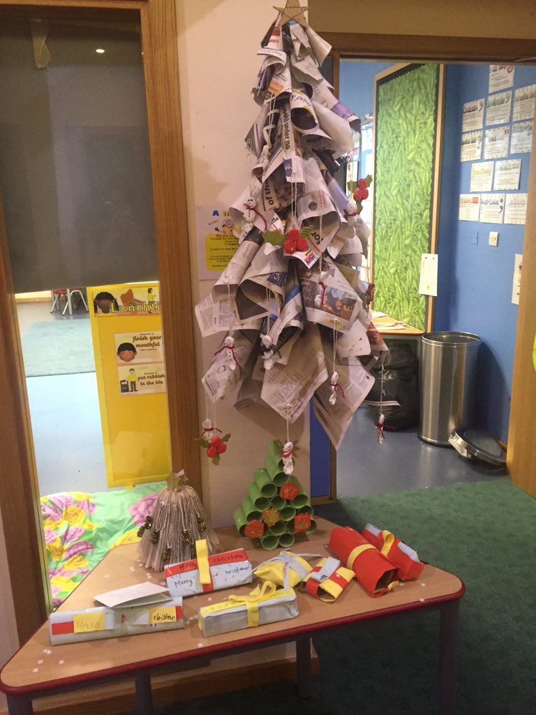 OnyxWSO's tweet photo. #recycled #festivetree #competition #EcoFriendly π https://t.co/sHNkk3oXeC
