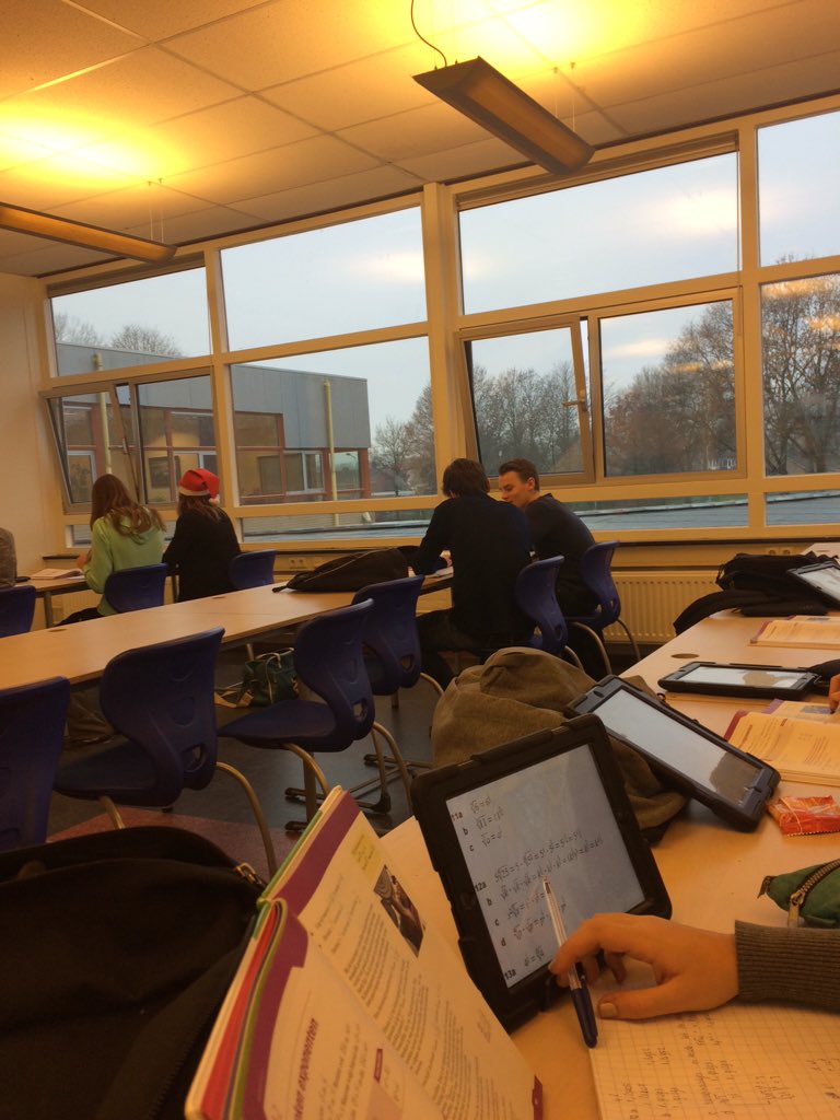 AndreaGrdic's tweet photo. Loners #wiskunde @jorrit556 https://t.co/CiM5Jvikkf
