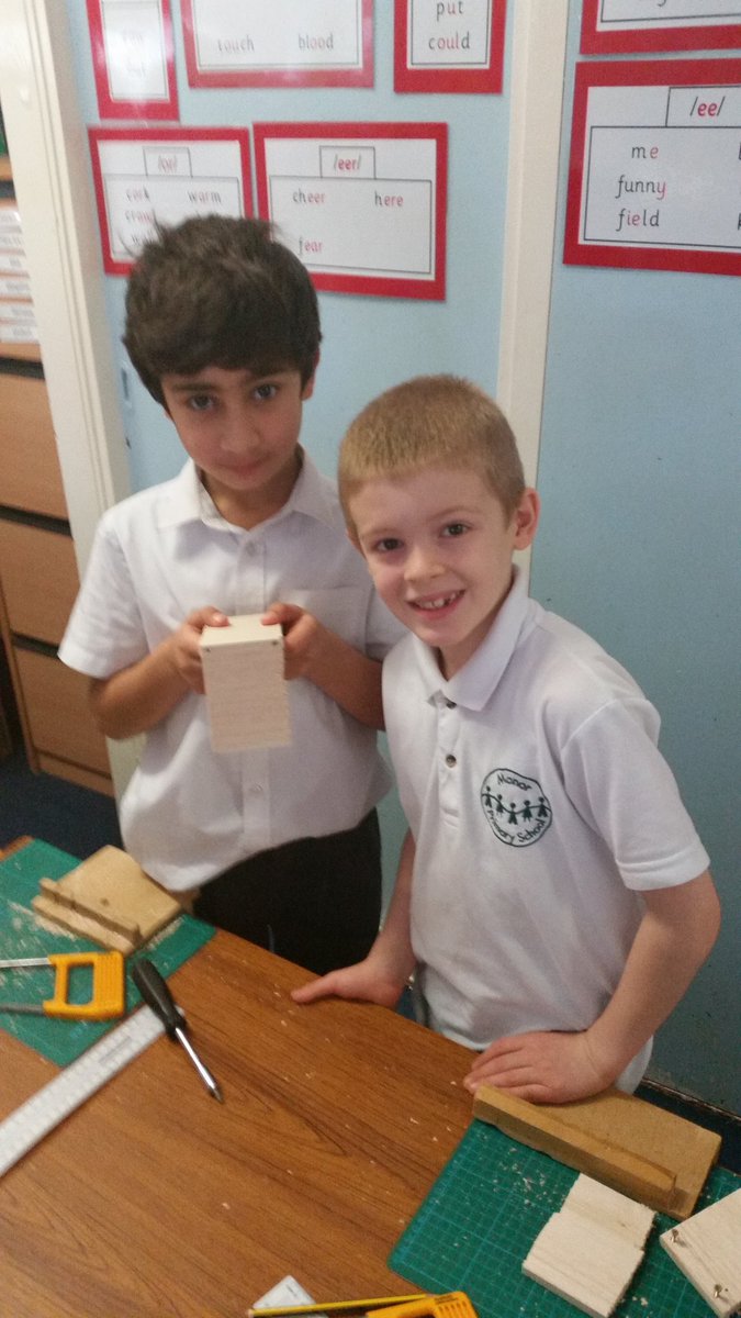 FalconMps's tweet photo. Sawing and joining success this morning @manor_primary https://t.co/WSJrv3KYQx