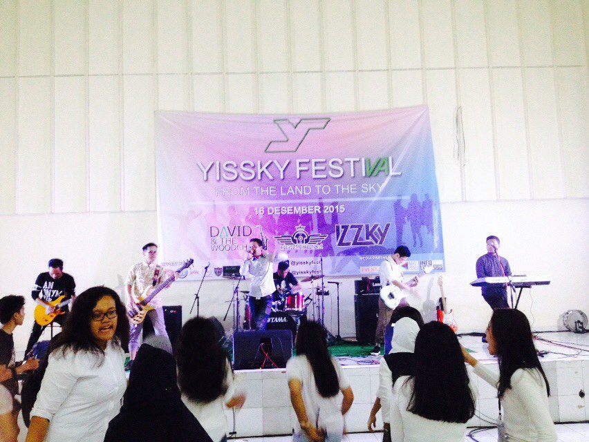 yisskyfest's tweet photo. Sekarang penampilan dari New Friday Band🙌 https://t.co/ZoS4EdyXqU