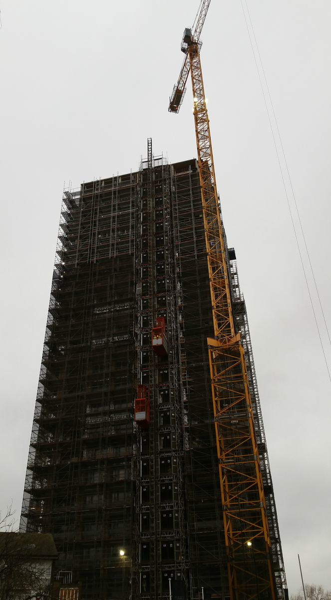 Excellent <a href="/Layheruk/">Layher UK</a> scaffold spotted during our work in North West London yesterday!