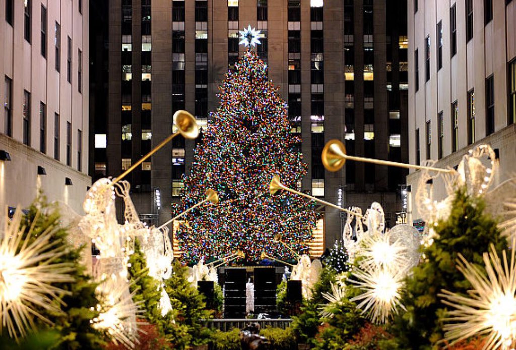 TheSnowSpirit's tweet photo. #winterblog-Seasonal thought of the day- Rockefeller Centre #MerryChristmas #PipKnit https://t.co/aFGdEMimqI