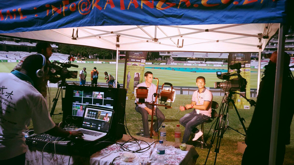 mjlikungfu's tweet photo. Tks @WeChatZA business manager 4chat l/nite on our show @journey_show #Epi200 liveHDstream ☺ #NewlandsChallenge https://t.co/OTpBnpZhvg