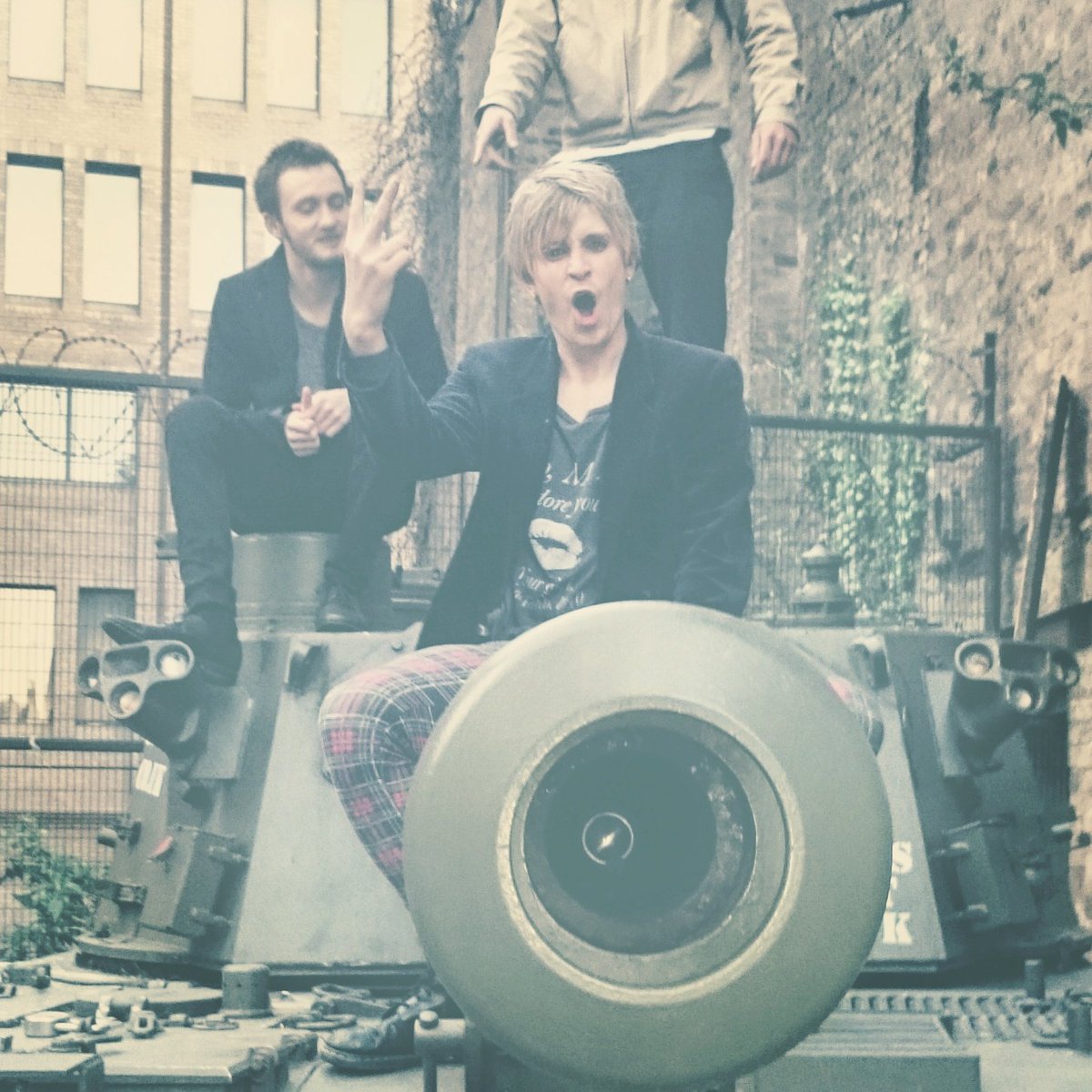 You talking to me?  Say hello to my little friend! #thedirtyblonds #alpacino #robertdinero #scarface #taxi #music