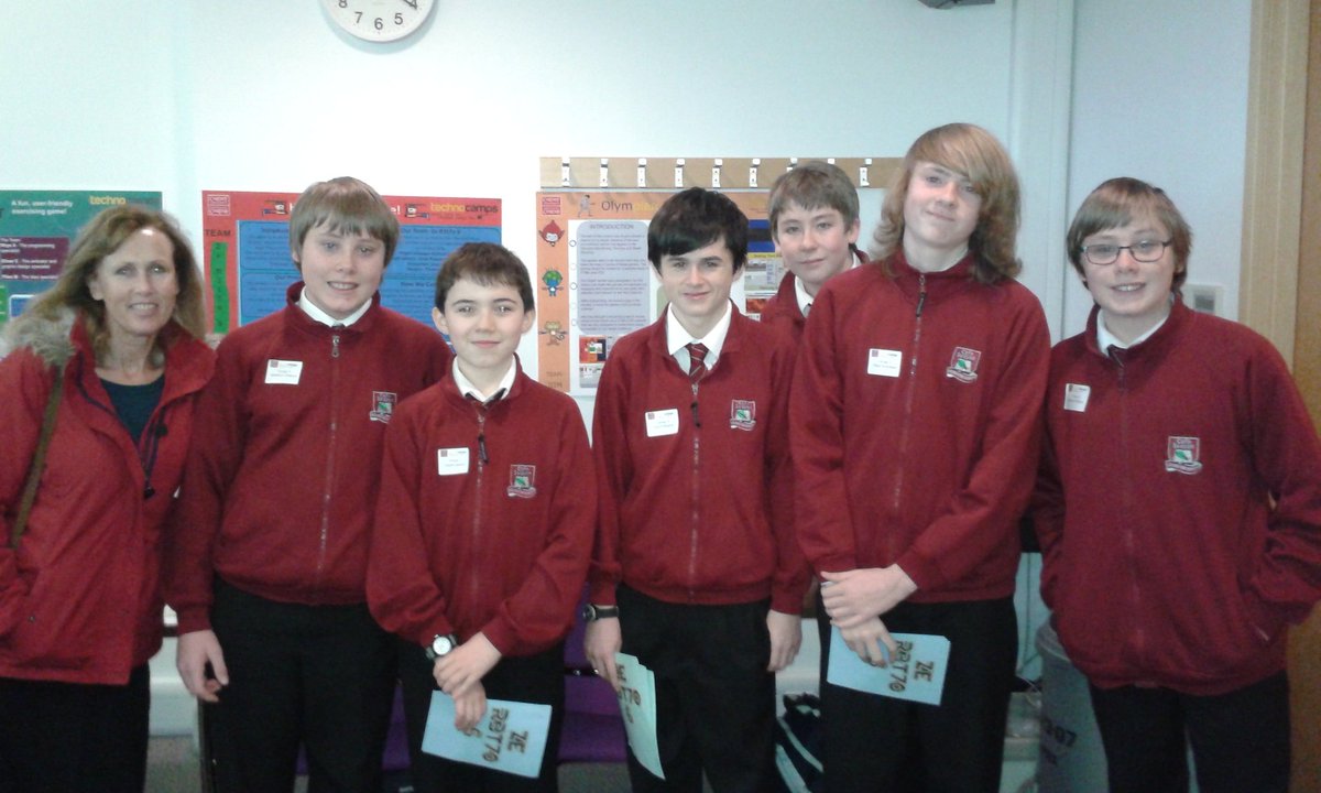 CefnSaesonComp's tweet image. Excited about the day ahead at the #gameofcodes #cardiffuniversity #STEM  Pob lwc bechgyn!!