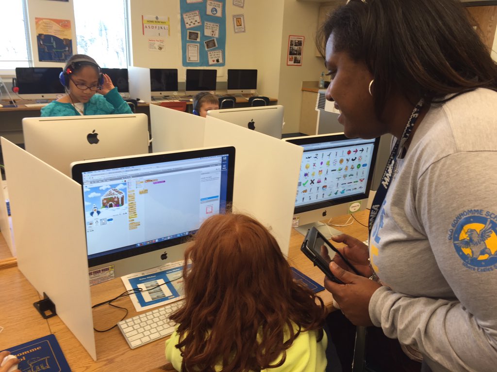 LadueTech's tweet image. We love code!!! #beyondthehourofcode @OZOBOT @Makerspaces_com @codeorg