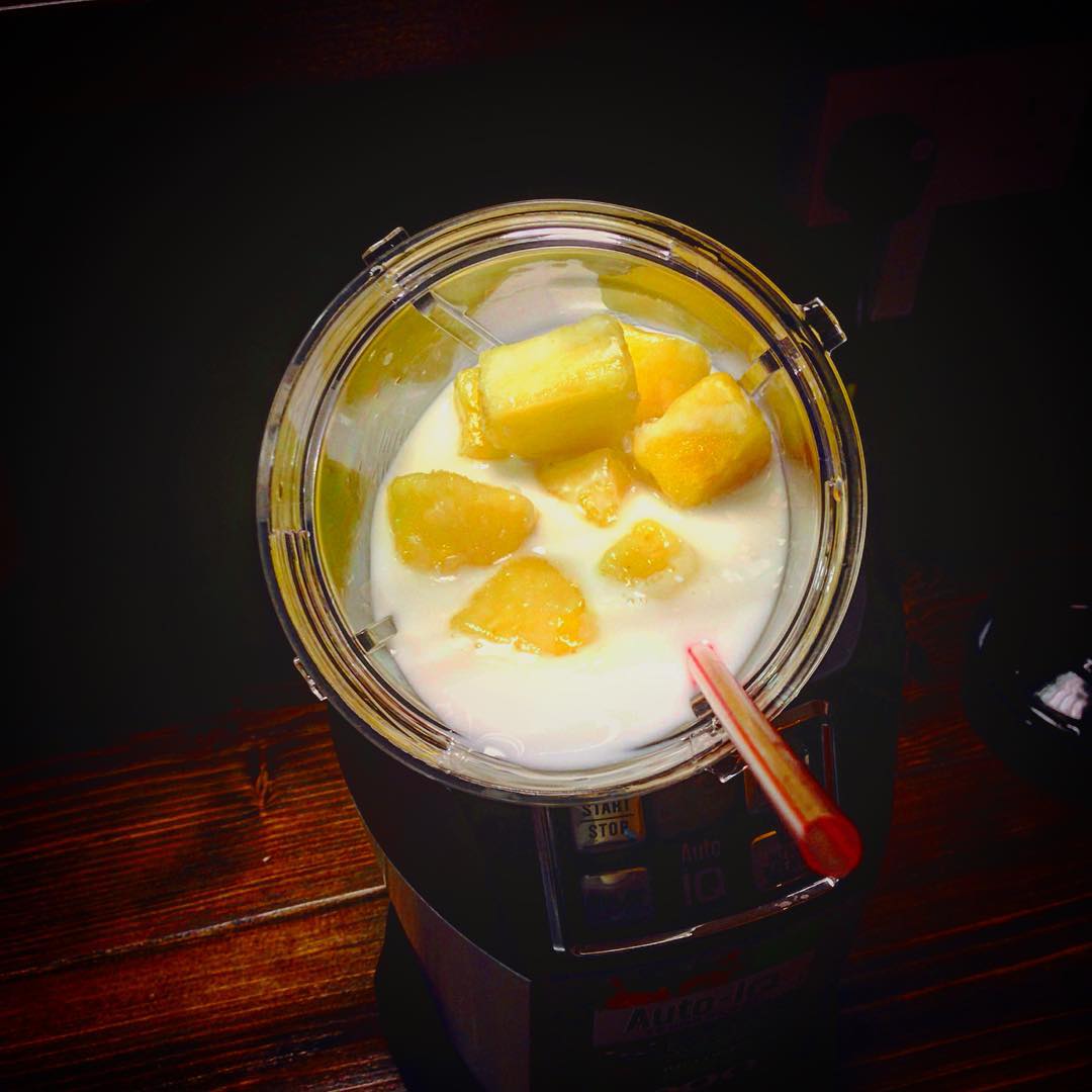 Capitol_Cardiff's tweet photo. Grab a Super #SupShack shake on your way home from work to feel better about this weather! #CapitolEats https://t.co/dHSHj5MiIz