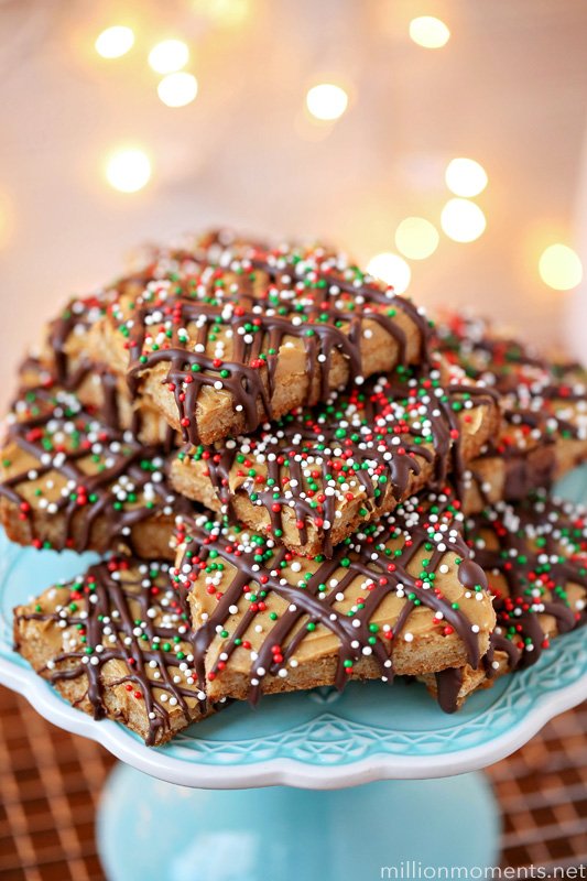 mamasmoment's tweet photo. Need baking inspiration? Check out some AMAZING treat recipes perfect for the holidays! https://t.co/drFagY3r1E #ad https://t.co/HoHixVaQoV