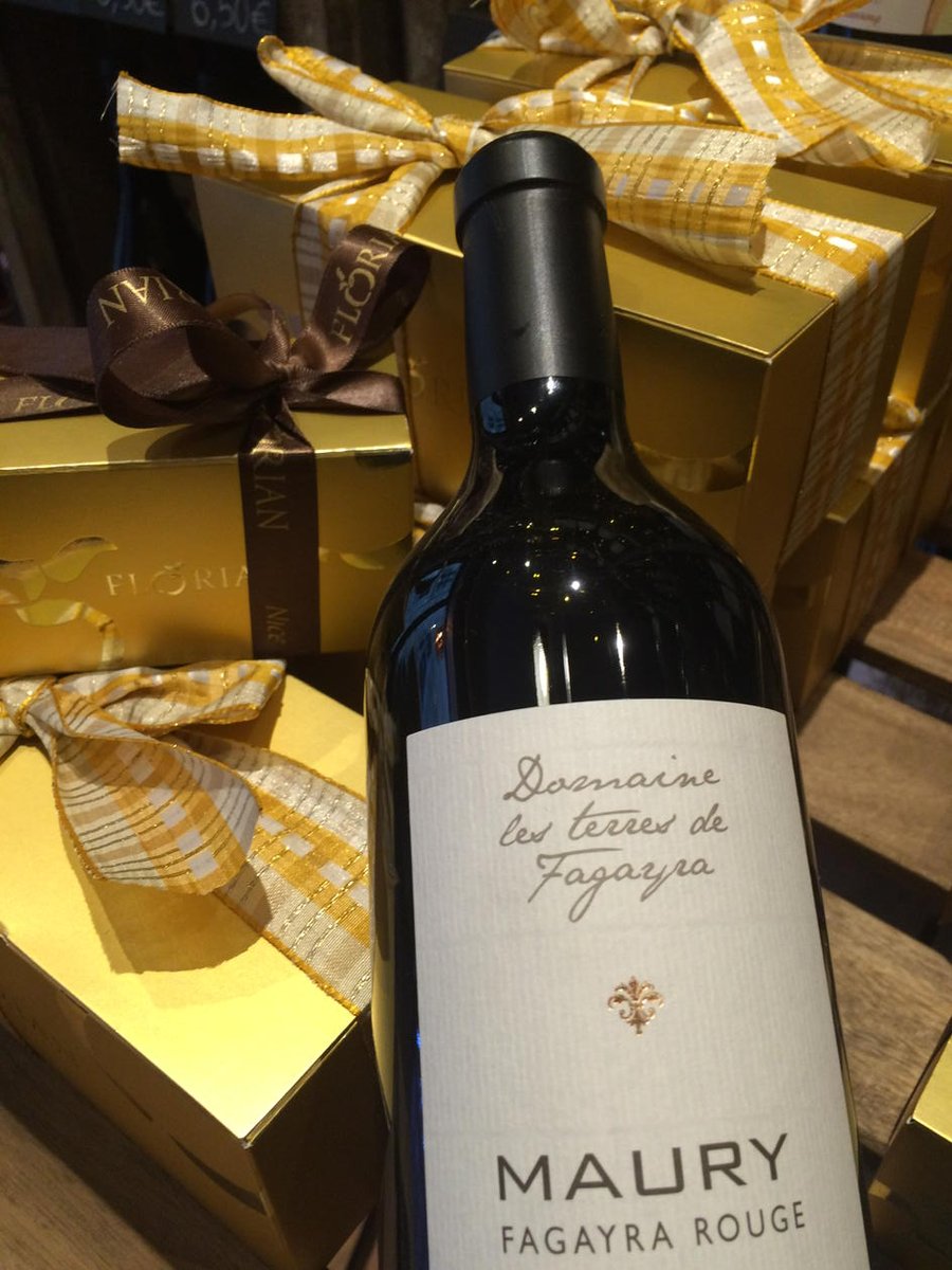 osud33's tweet photo. L'accord parfait ! Truffes et Maury #Florian #Fagayra #chocolat #fêtes #noël https://t.co/kTiqFz8Lsh