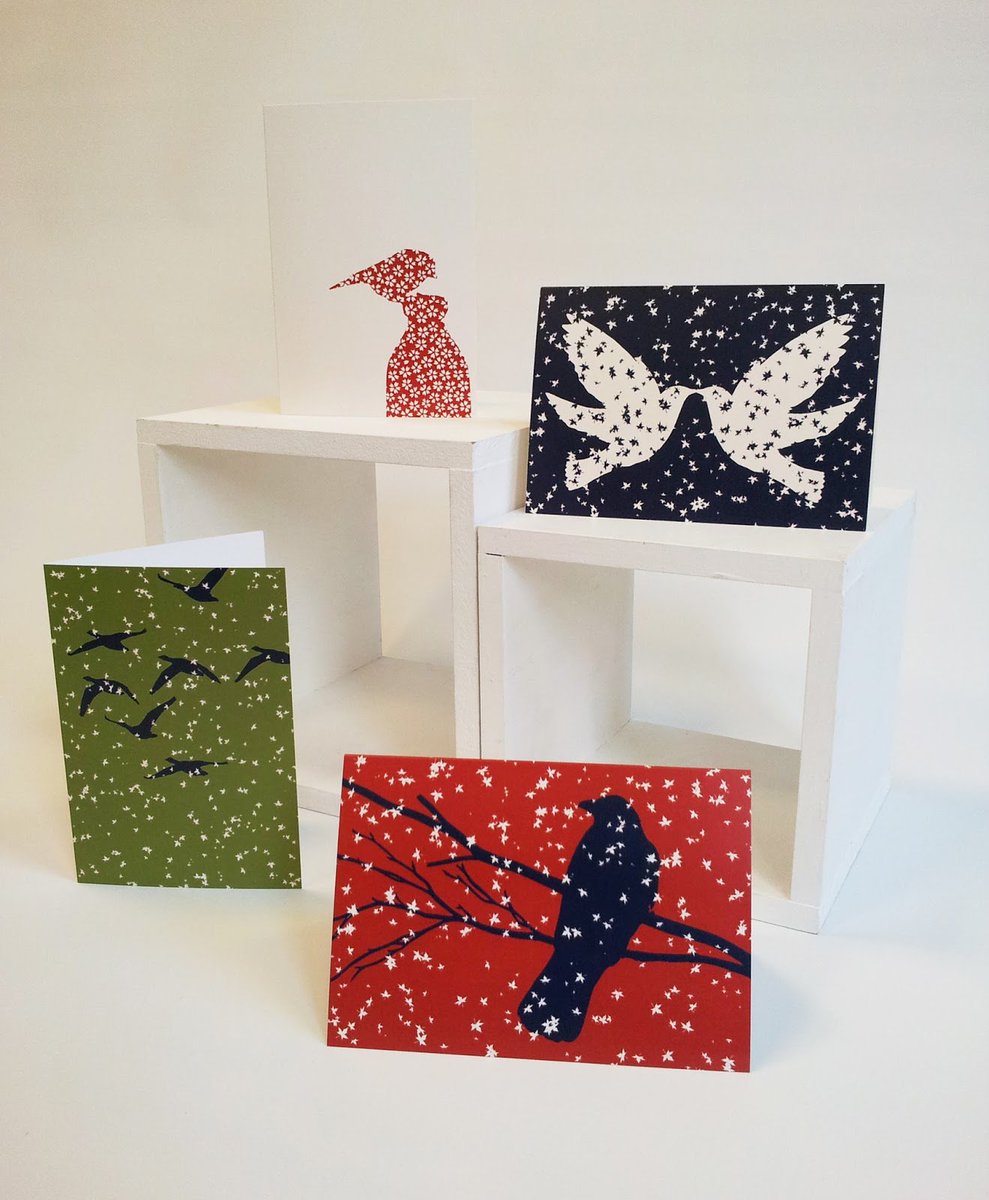 Still looking for the perfect #Xmas card? <a href="/KateTDesign/">Kate Thornton</a> has some wonderful designs. slow-it-down.co.uk/2012/09/interv…