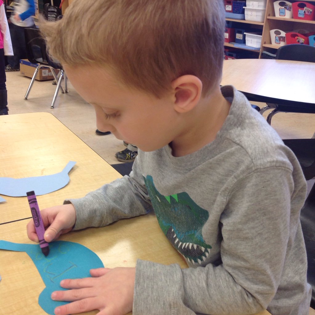 14DLT's tweet photo. "Little bird helped with the Internet to keep it safe" J at #AnderdonPS remembers, "Don't talk to strangers" #gecdsb https://t.co/4zfhQhXBmQ