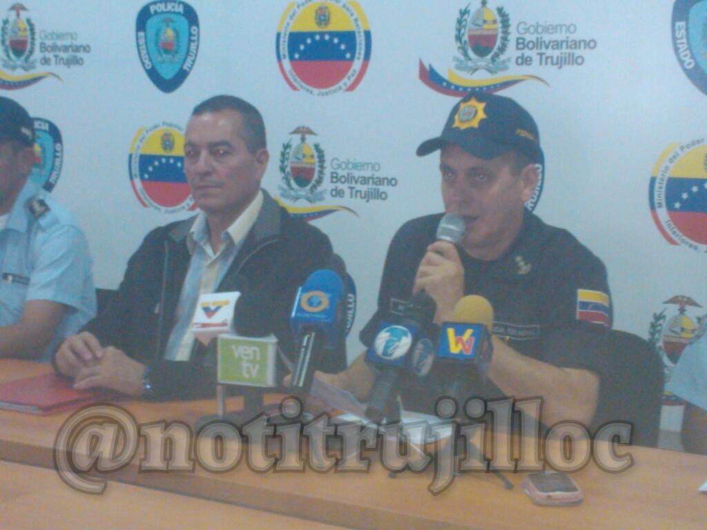 notitrujilloc's tweet photo. @JairoRPernia #ONS2015 termina el 11 de enero2016 y seguiremos trabajando por la seguridad del pueblo Trujillano https://t.co/EfQO7xWpmB