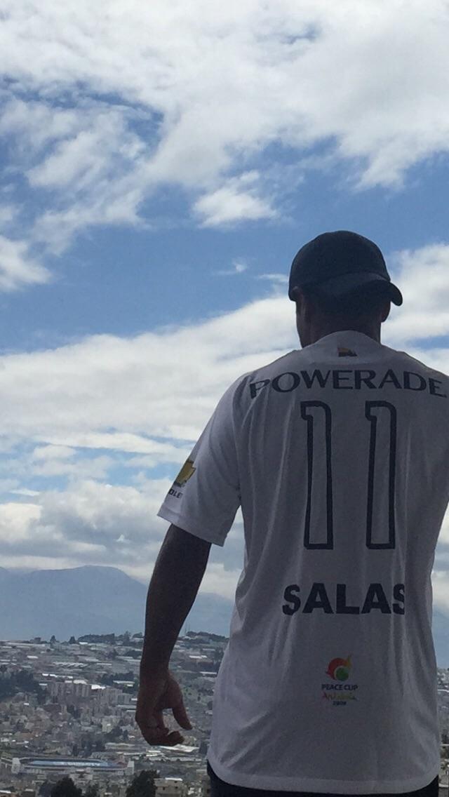 FranklinSalasN's tweet photo. Amor por los Colores .. La Gloria llega con los Campeonatos ... GRANDE  LIGA https://t.co/GVrxKRQ2yf