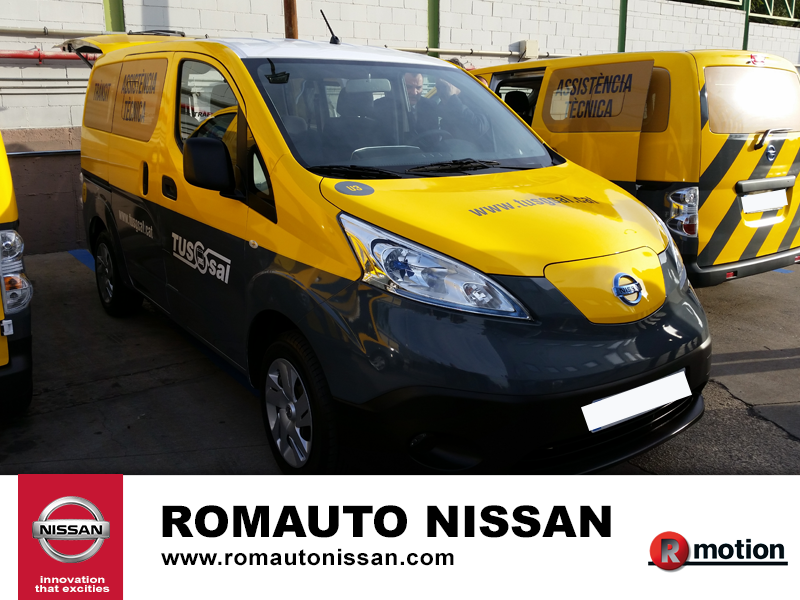 Romautonissan's tweet photo. @tusgsal_oficial estrena flota 100% eléctrica #Nissan #eNV200 @NissanEV_ESP https://t.co/zcr0K2Wayc #Romauto https://t.co/iaW3yISDLs