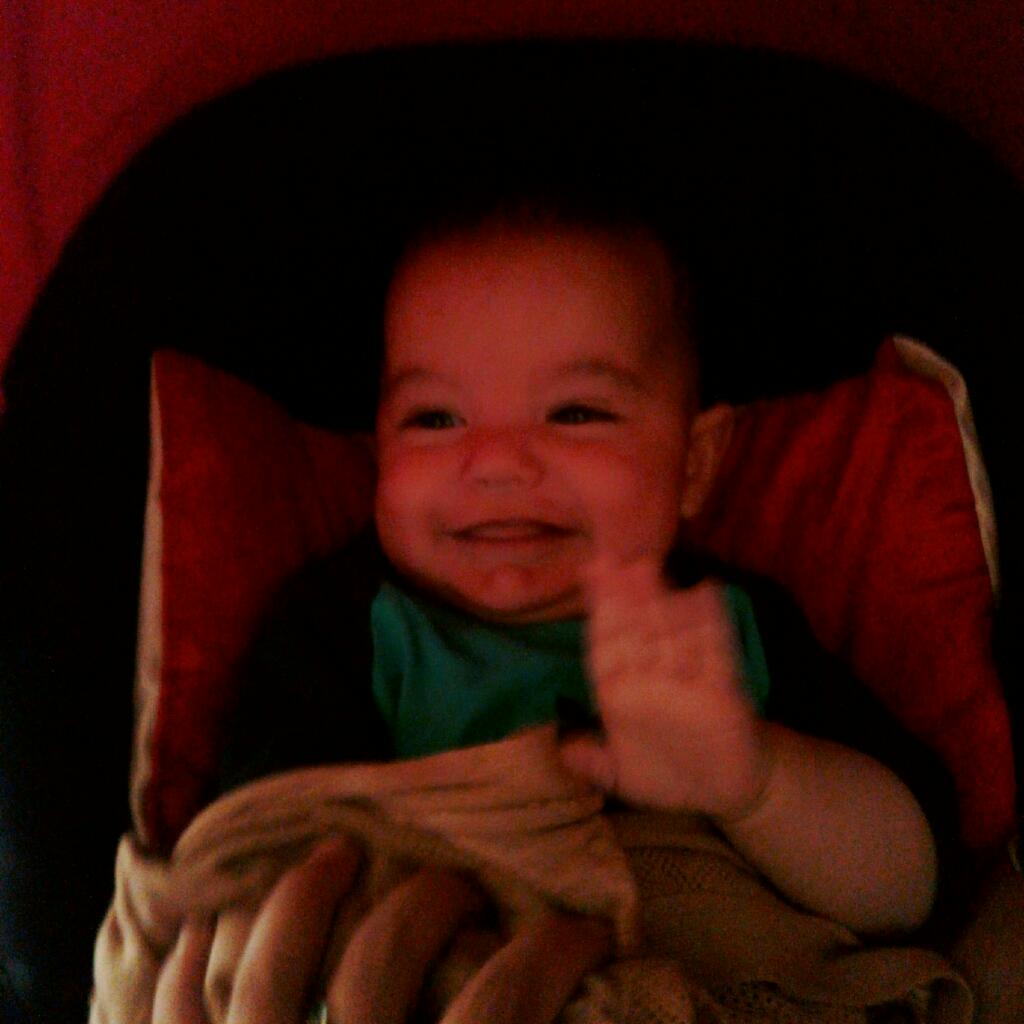 liliarubiof's tweet photo. #ESPERANDONAVIDADENBDAT @buenosdiatodos saludos al mejor matinal mi bebe Alexander desde el Toco https://t.co/rdFmUCRELj