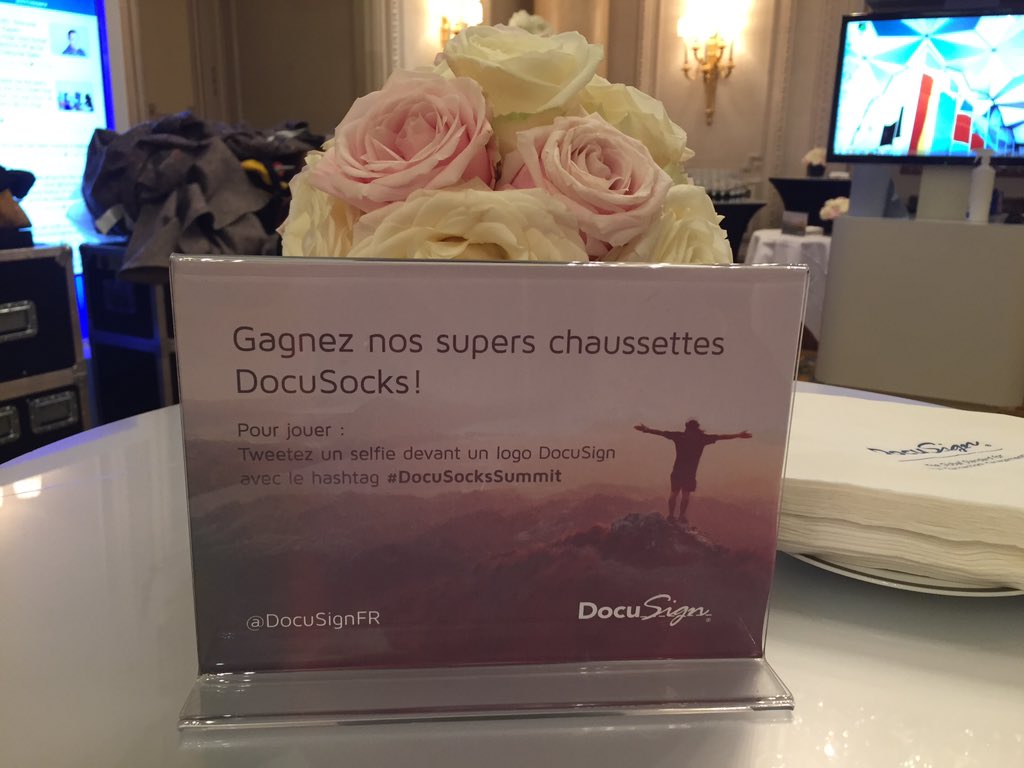 fosterlkatie's tweet photo. Have you taken a selfie yet? #DocuSignSummit #DocuSocksSummit @DocuSignFR https://t.co/zdFdXB5be6