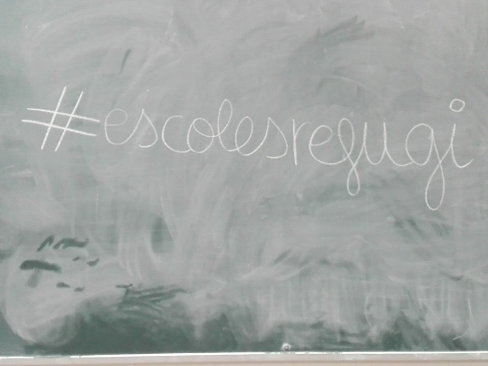 RefugeesBCN's tweet photo. COMENÇAL LA PIULADA #escolesrefugi https://t.co/TIUmnehl0p