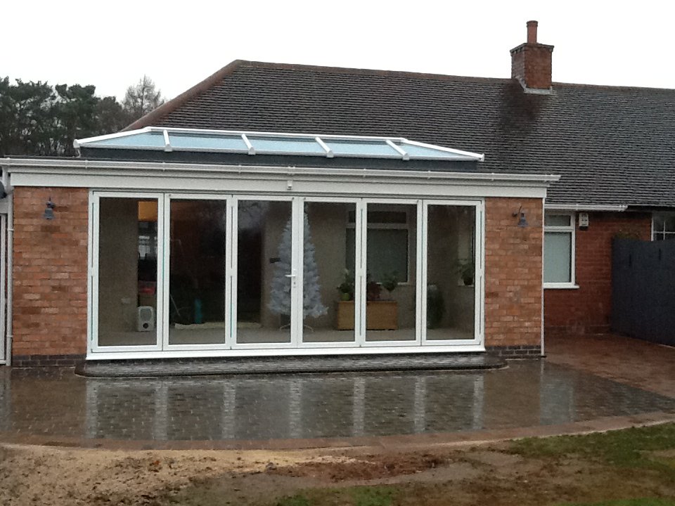 Mainstream_UK's tweet image. A lovely orangery built &amp;amp; fitted by @Mainstream_UK. @Originbifolds #Bifolds #lantern #doors #windows #building