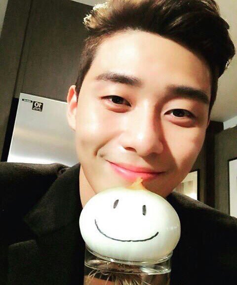 Happy birthday to my birthday twin, park seo joon, a small squish 