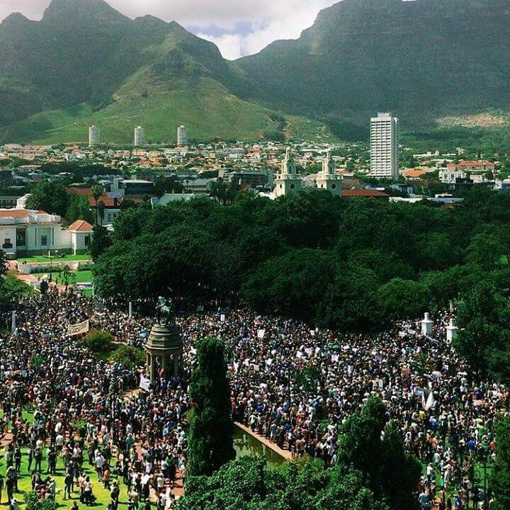 brettherron's tweet photo. Fantastic shot of #ZumaMustFallMarch in Cape Town. https://t.co/iIlKdt2hF4