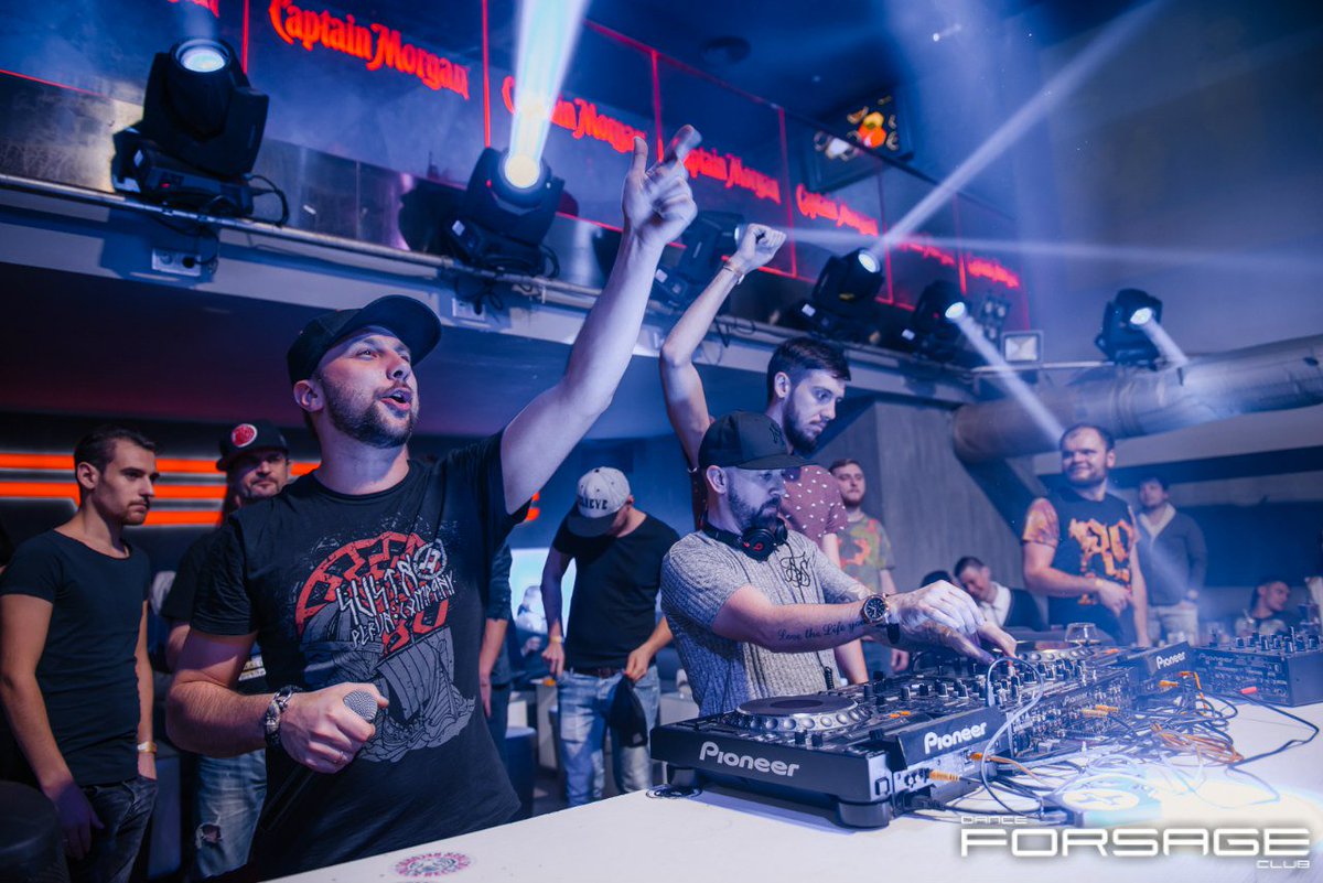 Stage_Rockers's tweet photo. @Stage_Rockers at @ForsageClub #stagerockers #forsageclub #KIev @djmarkradford https://t.co/0BsJjVa1Fk