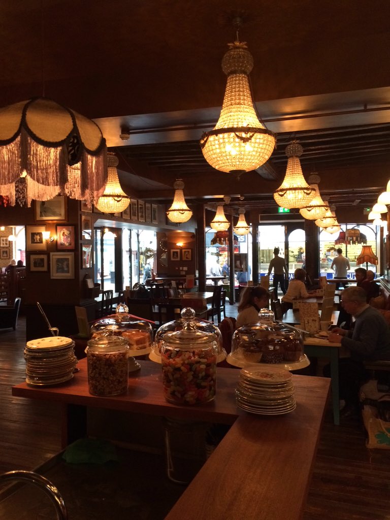 TonydoyleUk's tweet photo. @EdmundoLounge looking awesome!!! Welcome to the family...@CraigLounger @JennyArnot https://t.co/XQuSEmnXjv